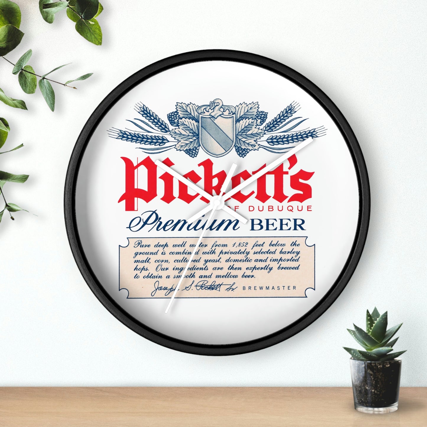 Pickett's of Dubuque Wall Clock, Famous Dubuque IA Premium Beer, Closed Brewery